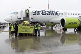 Аэропорт Пулково встретил первый самолет airBaltic CS300